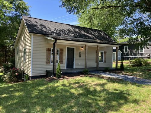 312 W Beattie St, Liberty, SC, 29657-1414 | Card Image