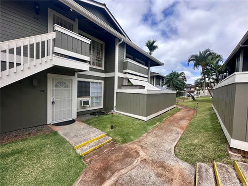 e3-94-1073 Kepakepa St, Waipahu, HI, 96797-4409 | Card Image