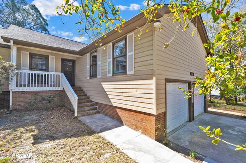 9123 Sedgley Dr, Wilmington, NC, 28412-3358 | Card Image