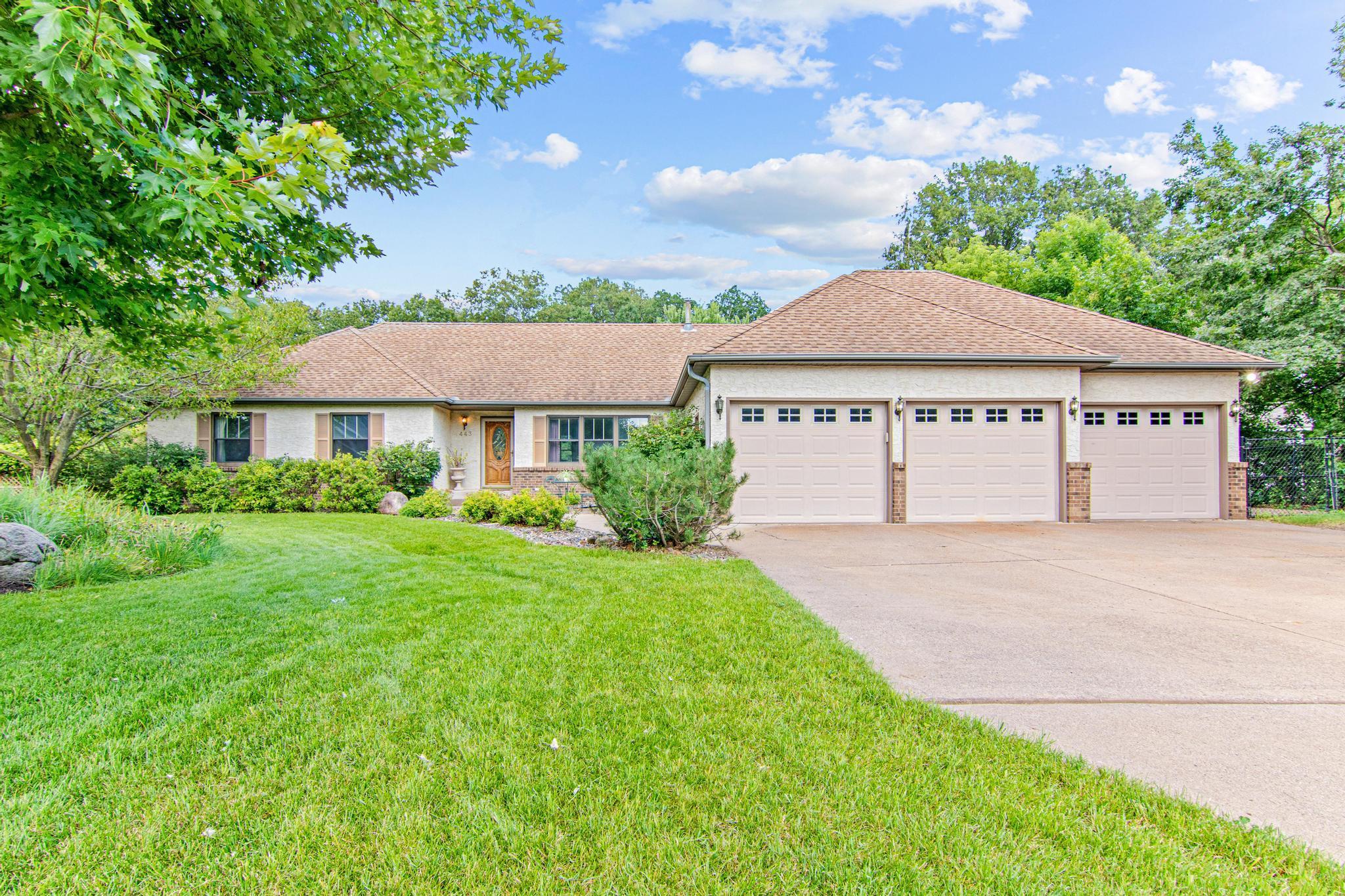 Hardwood Ln, Saint Paul, MN 55115