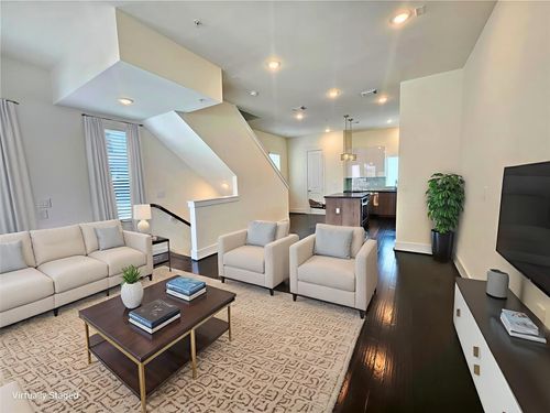 c2a-2401 Crawford St, Houston, TX, 77004-1034 | Card Image