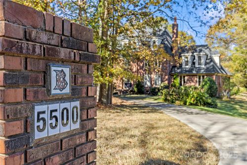 5500 Five Knolls Dr, Charlotte, NC, 28226-3405 | Card Image