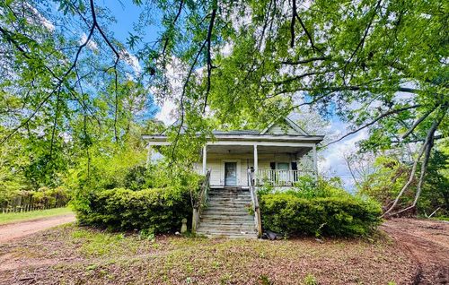 105 Cambridge St, Abbeville, SC, 29620-1811 | Card Image