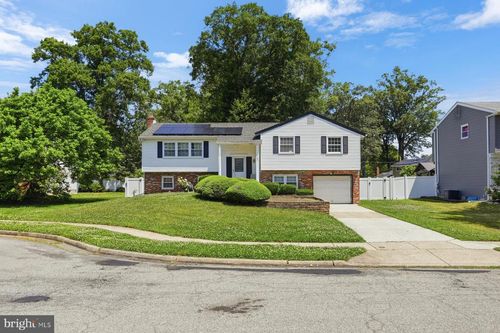 204 Mildred Ct, MOUNT LAUREL, NJ, 08054-2413 | Card Image