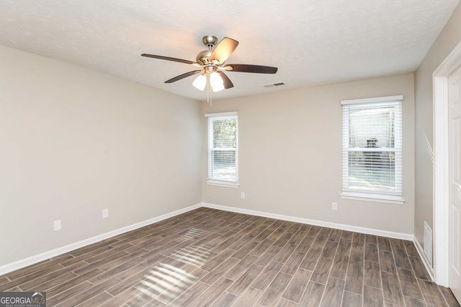 2045 Amberly Glen Way, House other with 3 bedrooms, 2 bathrooms and null parking in Dacula GA | Image 7