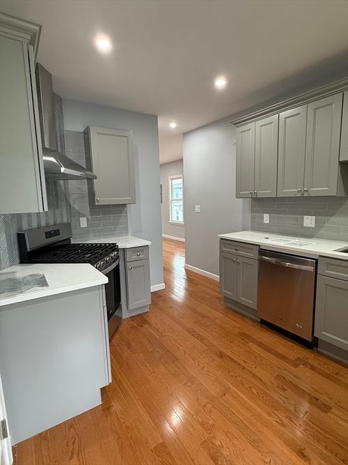 2-92-94 Shawmut Ave, New Bedford, MA, 02740 | Card Image
