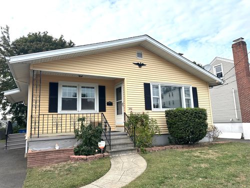 252 Lighthouse Rd, New Haven, CT, 06512-4313 | Card Image