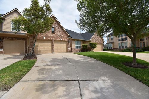 1734 Pepper Hill Ln, Sugar Land, TX, 77479-5475 | Card Image