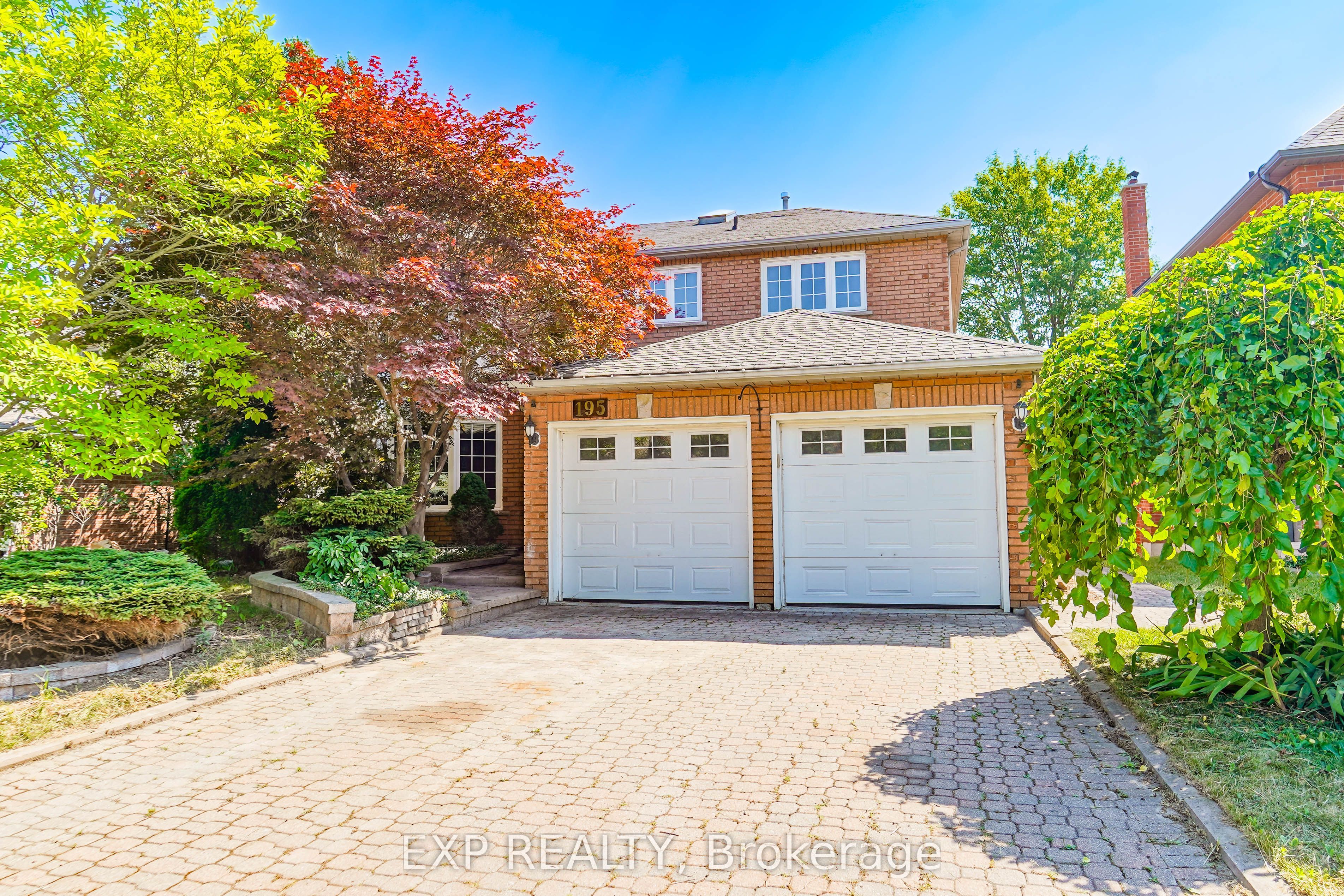 Residential Lease in Newmarket