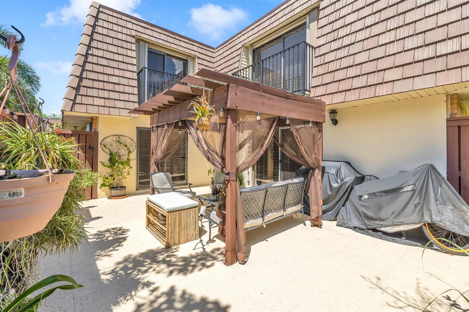Residential Lease in Deerfield Beach 2