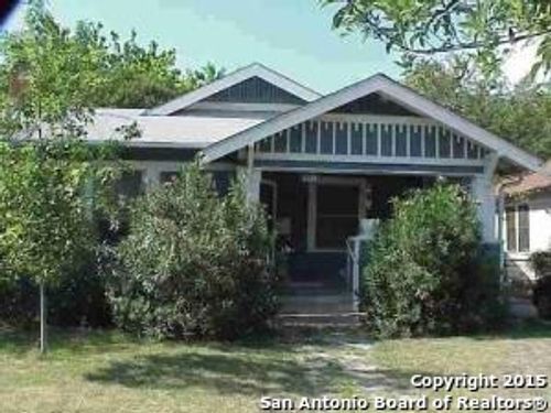 1121 W Agarita Ave, San Antonio, TX, 78201-5606 | Card Image