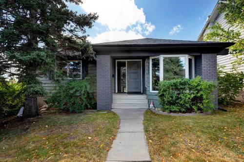355 Coach Ridge Rise Sw, Calgary, AB, T3H1E9 | Card Image
