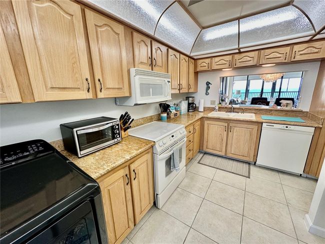 APT-501 - 15462 Gulf Blvd, Condo with 2 bedrooms, 2 bathrooms and null parking in MADEIRA BEACH FL | Image 66