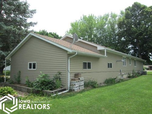 421 E Jerusalem St, Klemme, IA, 50449-9065 | Card Image