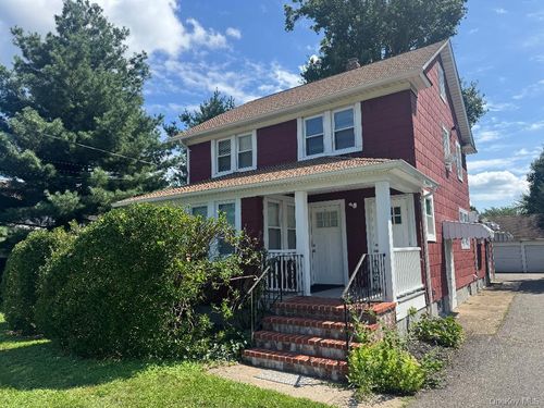 2nd-floor-96 W 21st Street, Huntington, NY, 11746 | Card Image