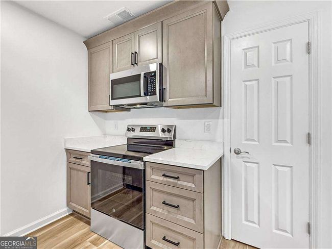 193 High Creek Dr, Townhouse with 2 bedrooms, 3 bathrooms and null parking in Roswell GA | Image 10