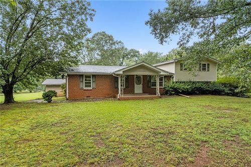 81 Russell Rd, lawrenceville, GA, 30043-3626 | Card Image