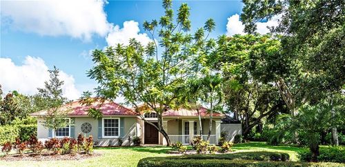 5160 Rosewood Ln, Vero Beach, FL, 32966-2242 | Card Image