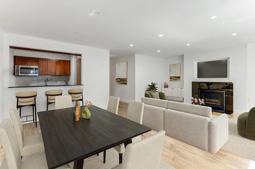 two-65 Thompson St, New York, NY, 10012-5124 | Card Image
