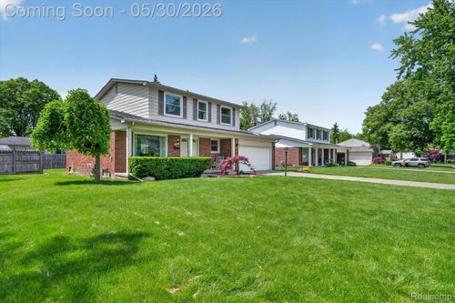 4059 Gatesford Circle Dr, Troy, MI, 48085-3608 | Card Image