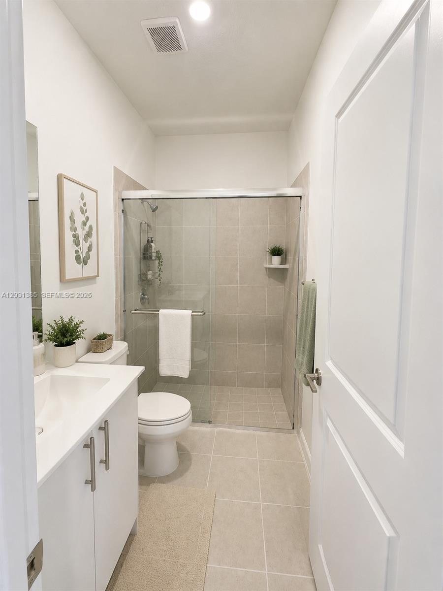 Residential Lease in Florida City 3