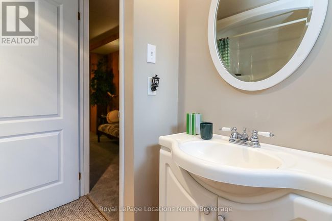 3 Kelley Cres, House other with 4 bedrooms, 3 bathrooms and 8 parking in Wasaga Beach ON | Image 34