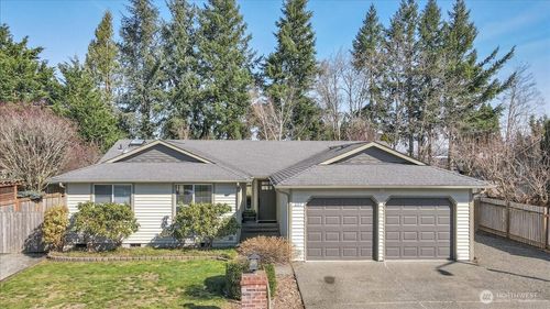 607 Bathke Ave, Enumclaw, WA, 98022 | Card Image