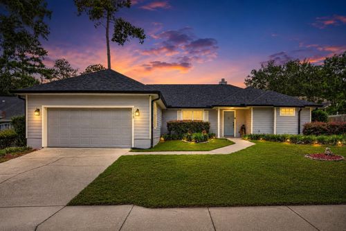 11213 34th Ave, GAINESVILLE, FL, 32606-6807 | Card Image