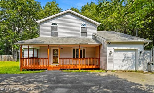 4116 Low Ridge Rd, Pocono Summit, PA, 18346-7661 | Card Image