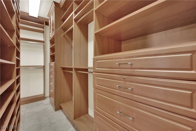 Walk-in Primary Closet | Image 27