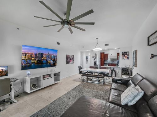 b-207-1610 Presidential Way, West Palm Beach, FL, 33401-1857 | Card Image