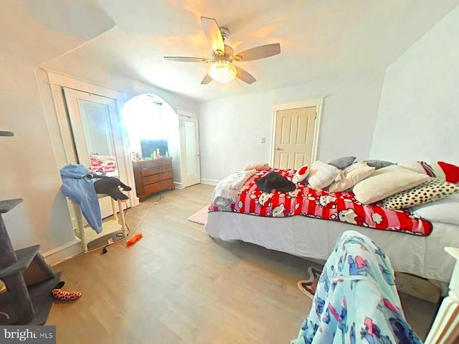 184 Midway Ave, Townhouse with 3 bedrooms, 1 bathrooms and null parking in LANSDOWNE PA | Image 12