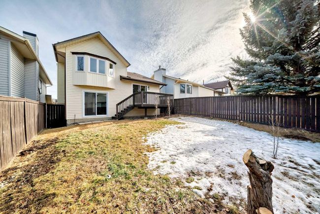 11 Cedargrove Way Sw, House other with 4 bedrooms, 3 bathrooms and 2 parking in Calgary AB | Image 37