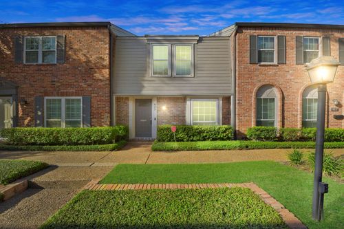 49-425 Bendwood Dr, Houston, TX, 77024-8811 | Card Image