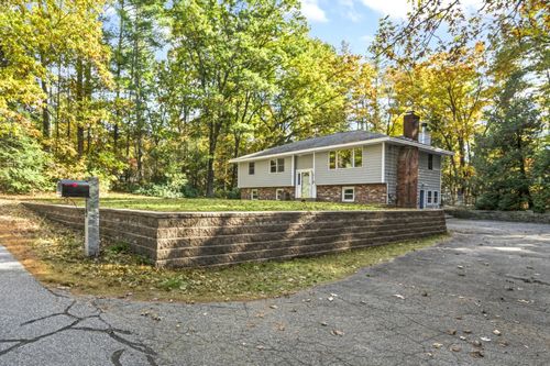 6 Averill Rd, Brookline, NH, 03033-2107 | Card Image