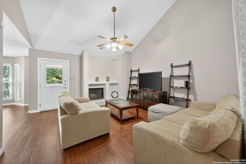 apt-206-13130 Blanco Rd, San Antonio, TX, 78216-2162 | Card Image