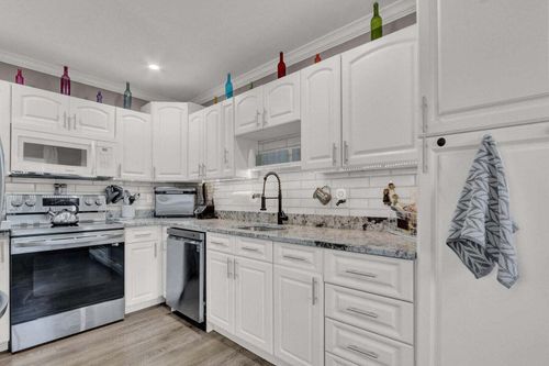 279 Flanders F, Delray Beach, FL, 33484-5307 | Card Image