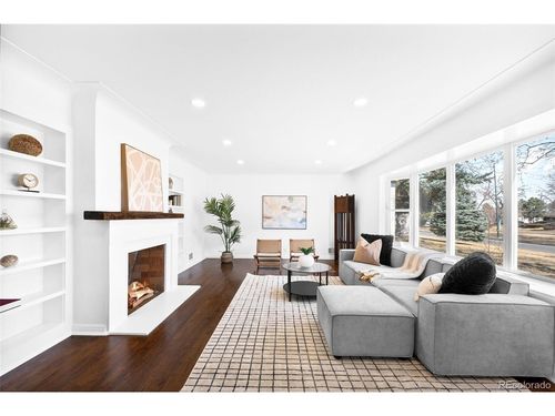 3035 N Monaco Street Pkwy, Denver, CO, 80207-2852 | Card Image