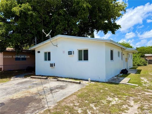 1-2417 Nw 20th St, Fort Lauderdale, FL, 33311 | Card Image