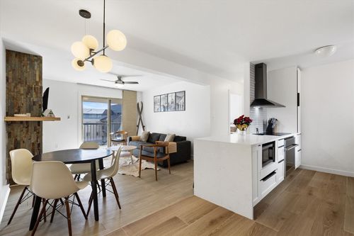 b307-1565 Shadow Run Frontage, Steamboat Springs, CO, 80487-2341 | Card Image