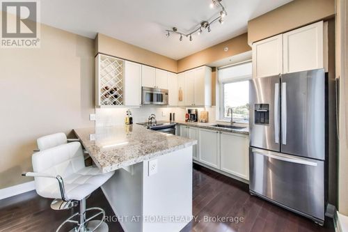 317-12 Woodstream Blvd, Woodbridge, ON, L4L8C3 | Card Image