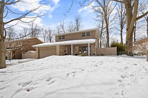 3314 Grassfire Cres, Mississauga, ON, L4Y3K1 | Card Image