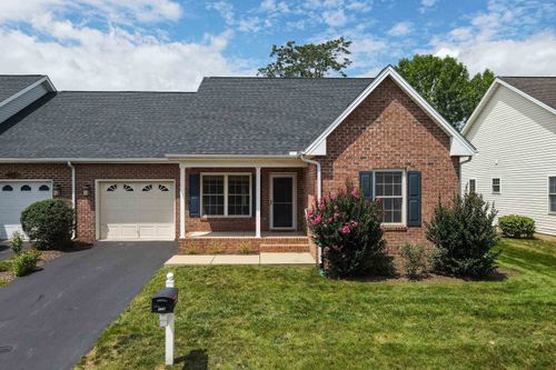 426 Hickory Grove Cir, Harrisonburg, VA, 22801 | Card Image