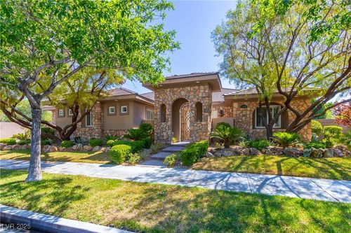 2960 American River Ln, Las Vegas, NV, 89135-1713 | Card Image