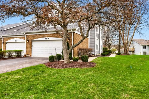959 Heathrow Ln, Naperville, IL, 60540-0385 | Card Image