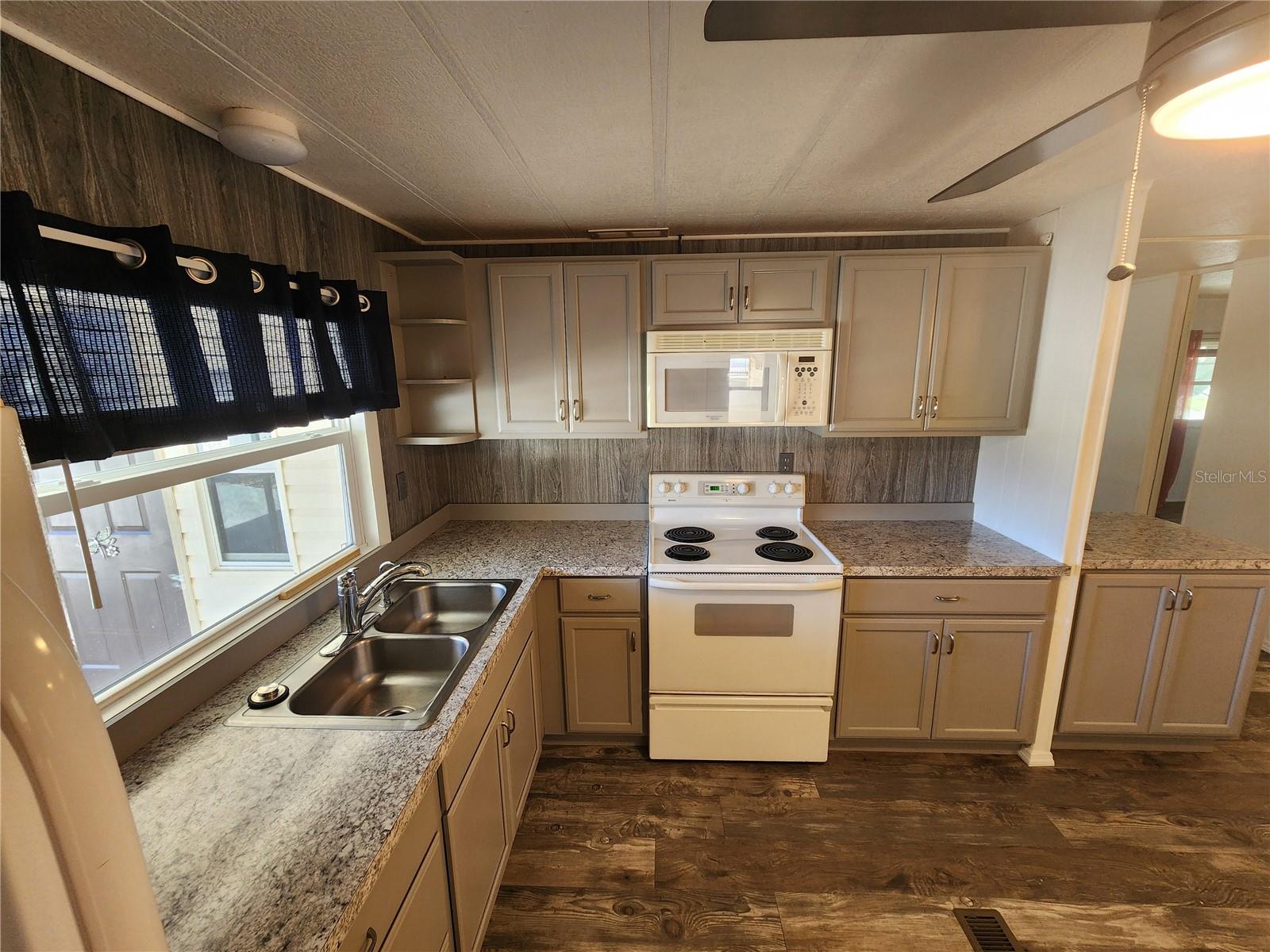 Residential in BRADENTON 5