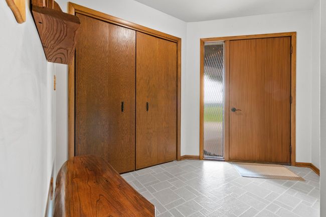 entryway with closet | Image 18