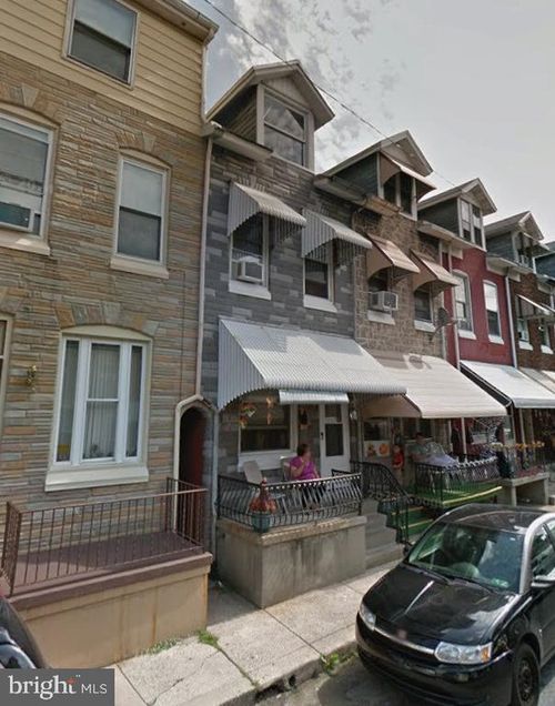 723 Locust St, READING, PA, 19604-2517 | Card Image