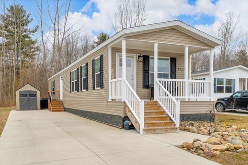 6312 Square Lake Dr, Kimball, MI, 48074-1385 | Card Image