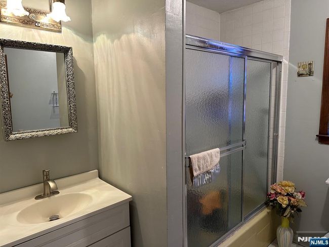 57A Fairview Ave, House other with 6 bedrooms, 2 bathrooms and null parking in Park Ridge NJ | Image 36